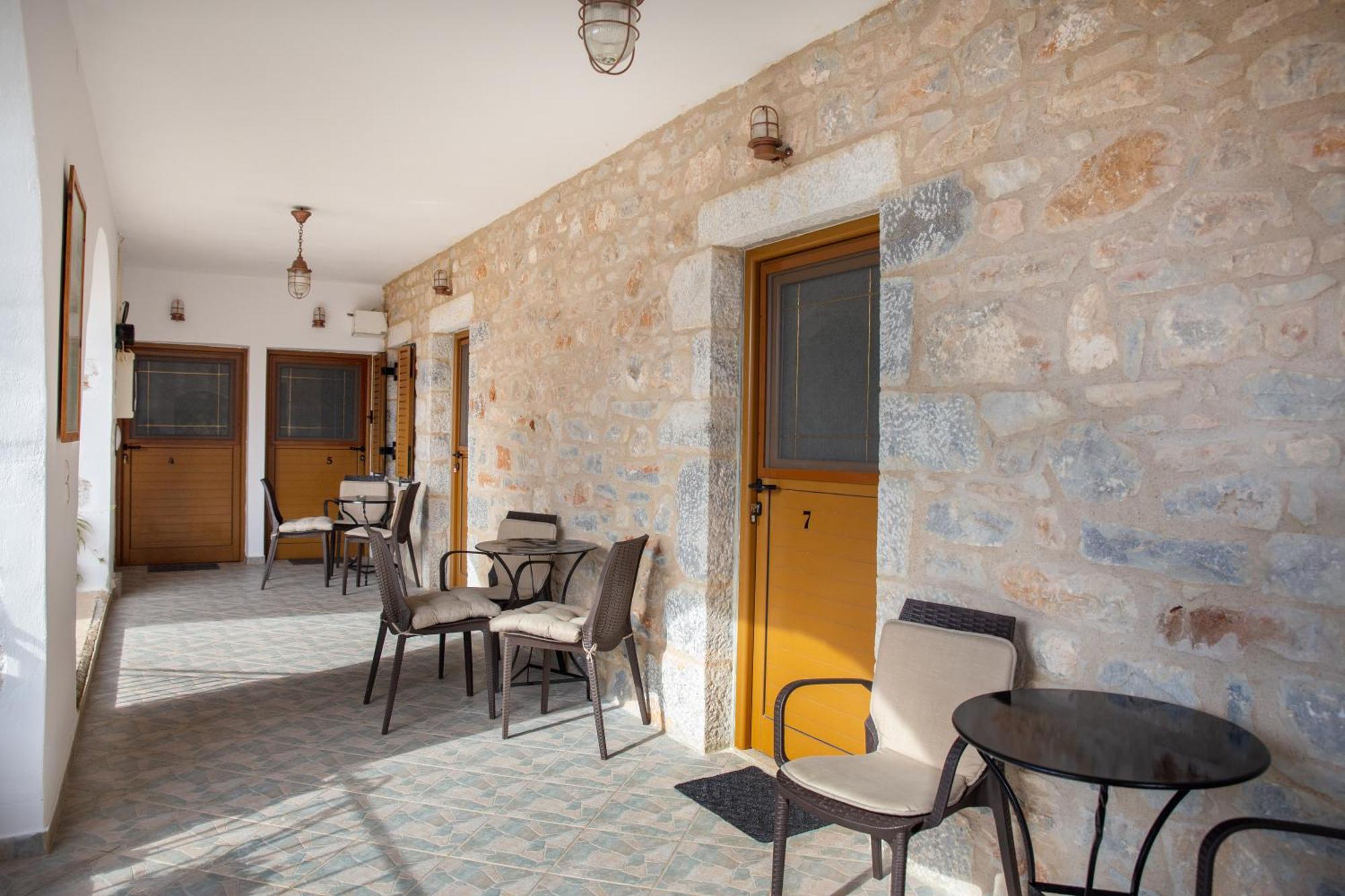 Traditional House Alepis In Areopolis Esterno foto